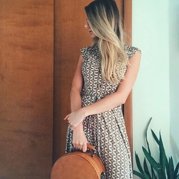 Meet your Posher, Kristen - Picture 2 of 2